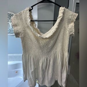 Off-the-shoulder top